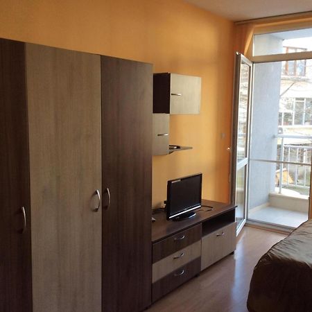 Marina Studio Burgas City Exterior foto